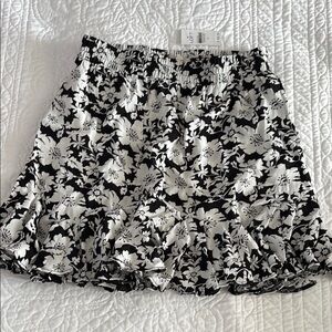 LOFT flowy skirt. NWT